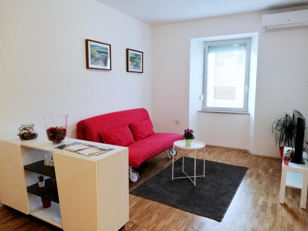 אומאג City Center Apartment מראה חיצוני תמונה