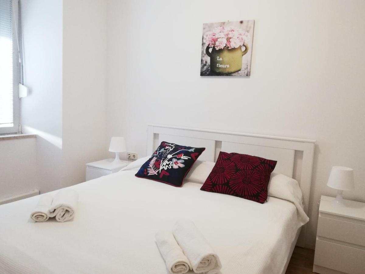 אומאג City Center Apartment מראה חיצוני תמונה