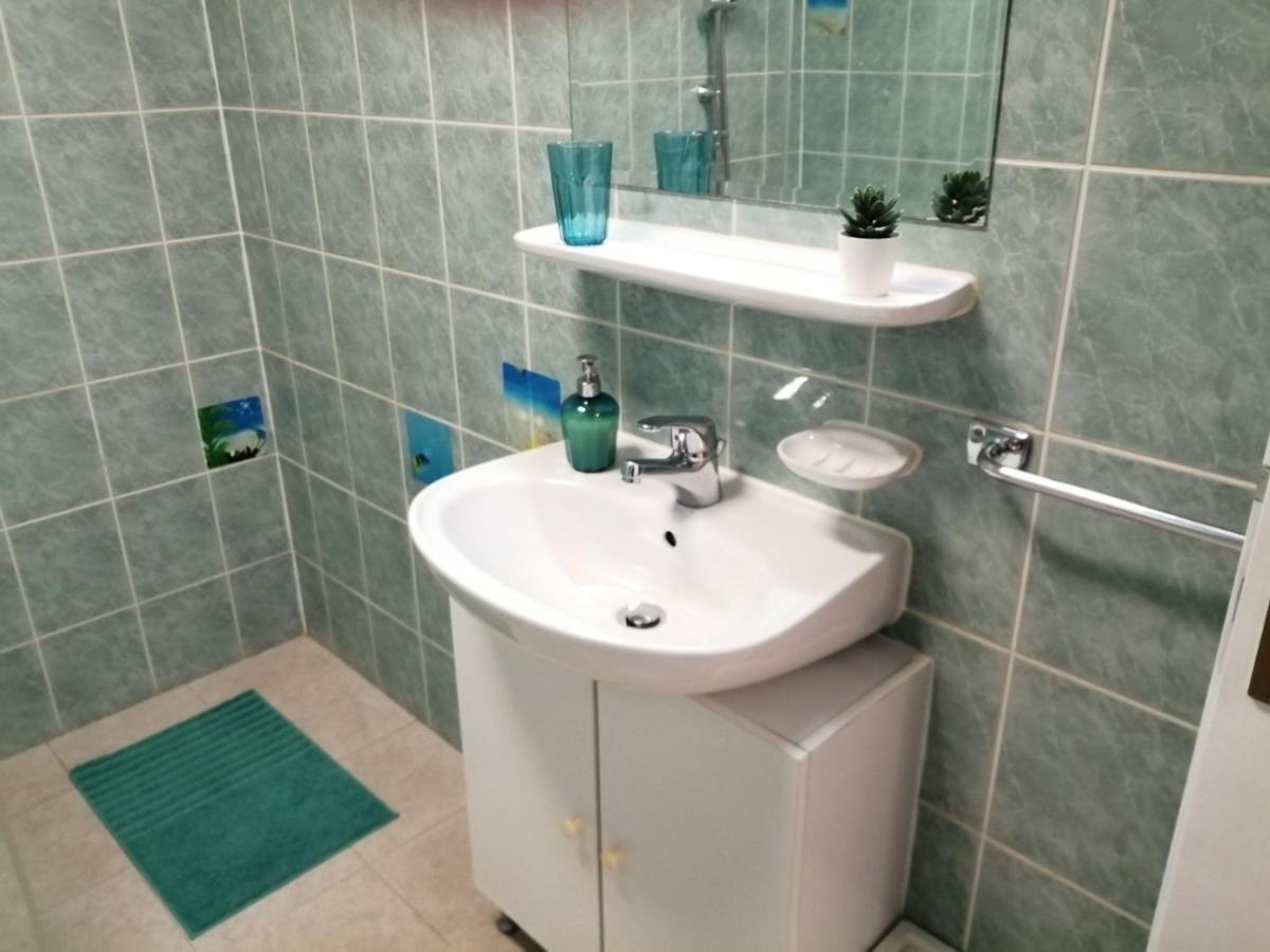 אומאג City Center Apartment מראה חיצוני תמונה